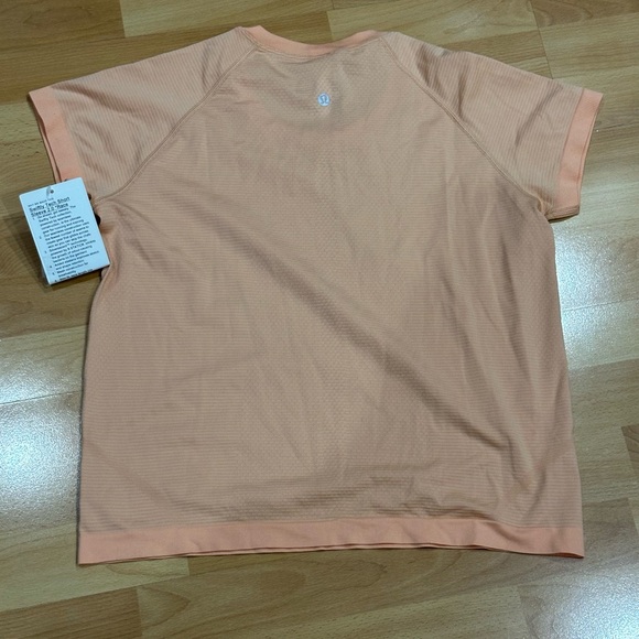 New Swiftly Tech Short Sleeve 2.0 - Picture 5 of 9